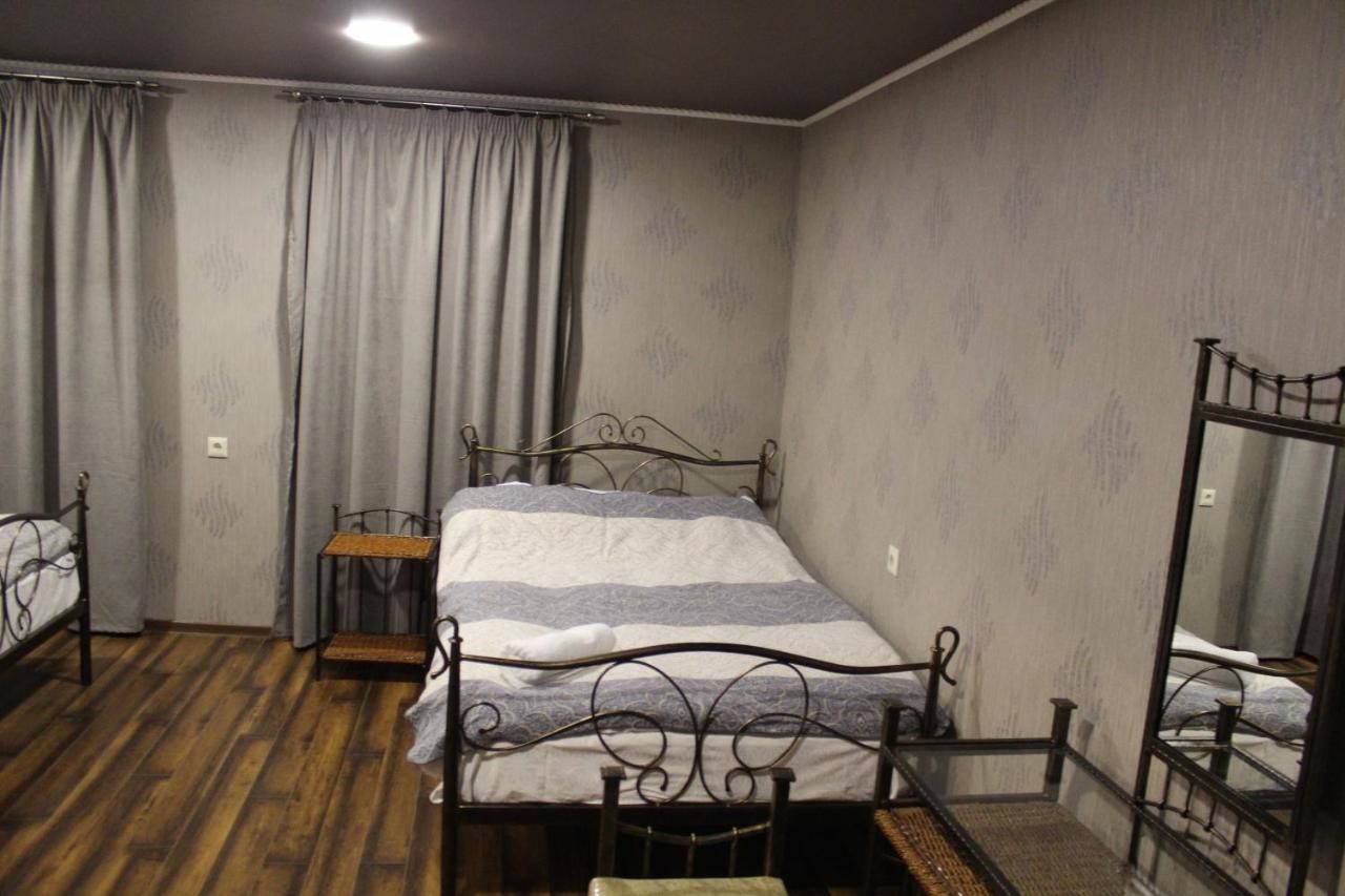 Гостевой дом Guesthouse Ninia Местиа-10